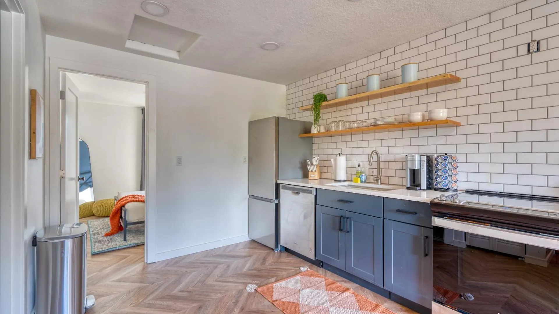 Stay Portland Collection - The Perfect Retro Portland Retreat - Vintage Shops United States