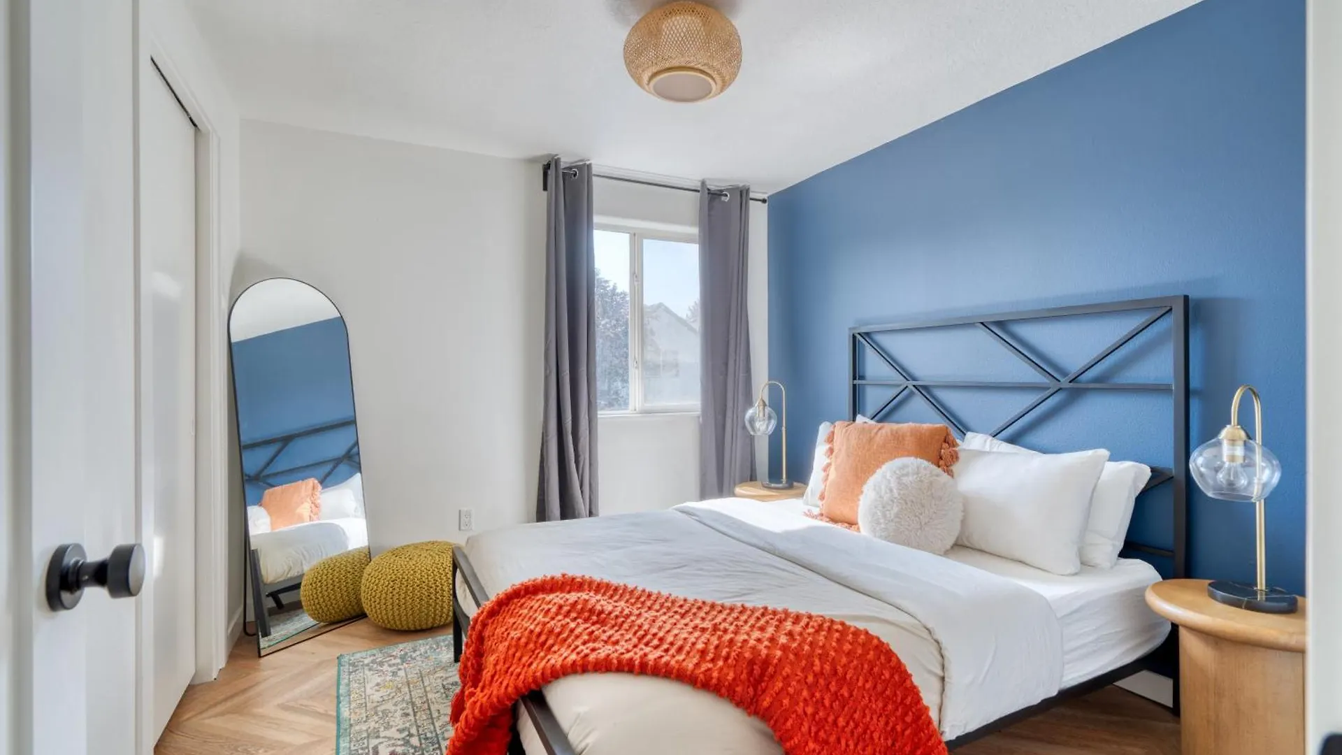 Stay Portland Collection - The Perfect Retro Portland Retreat - Vintage Shops United States