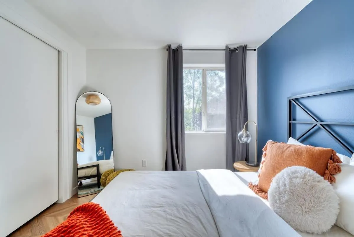 Stay Portland Collection - The Perfect Retro Portland Retreat - Vintage Shops Apartment